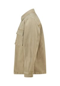 Giacca di jeans beige con colletto, patta con bottoni e una grande tasca sul petto. Presenta una vestibilità comoda e dettagli di cucitura.