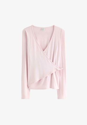 Top a portafoglio rosa chiaro a maniche lunghe realizzato in tessuto liscio, con scollo a V profondo e dettaglio annodato in vita. Design semplice e piatto.