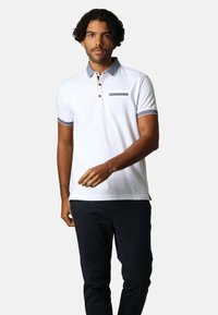 Non sélectionné, White