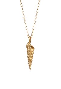 Collana d'oro con pendente a forma di conchiglia spirale con costole testurizzate, sospesa a una catena con anelli. Finitura liscia e brillante.