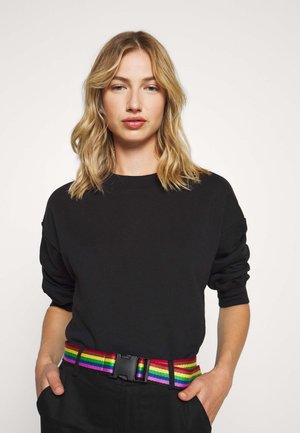 Sweatshirts - black
