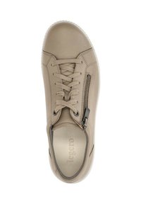 Beige Leder Sneakers mit runder Zehe, Schnürung vorne und einem seitlichen Reißverschluss. Sie verfügen über ein strukturiertes Obermaterial und eine weiße Gummisohle.