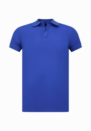 Effen koningsblauw poloshirt met korte mouwen, kraag en knoopsluiting met twee knopen, weergegeven op een witte achtergrond.