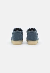 Clarks Originals WALLABEE - Sapatos de atacadores - blue