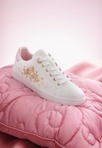 ALDO ALDO X WICKED SOPOPULAR - Trainers - pink overflow