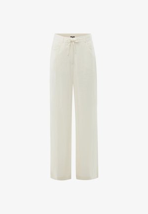 Pantalon large couleur crème avec poches avant et ceinture nouée à la taille, présenté sur un fond blanc uni.