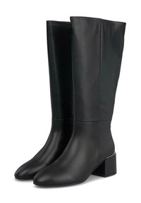 Botas de cuero negras hasta la rodilla con un acabado suave, punta afilada, tacón cuadrado y costuras mínimas. Acento plateado en el tacón.