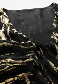 Next REGULAR FIT - MINI WRAP RUFFLE  - Nappali ruha - black gold