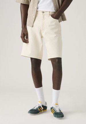 468® LOOSE SHORTS - Shorts di jeans - ecru bone
