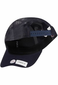 Dunkelblaues Baseballcap mit einer soliden Vorderseite und einem Netzrücken. Verfügt über einen gebogenen Schirm und einen verstellbaren Snapback-Verschluss mit mehreren Löchern.