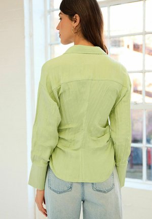 CRINKLE LONG SLEEVE WRAP - REGULAR FIT - Pluus - sage green