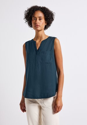 MIT BRUSTTASCHEN - Blouse - türkis