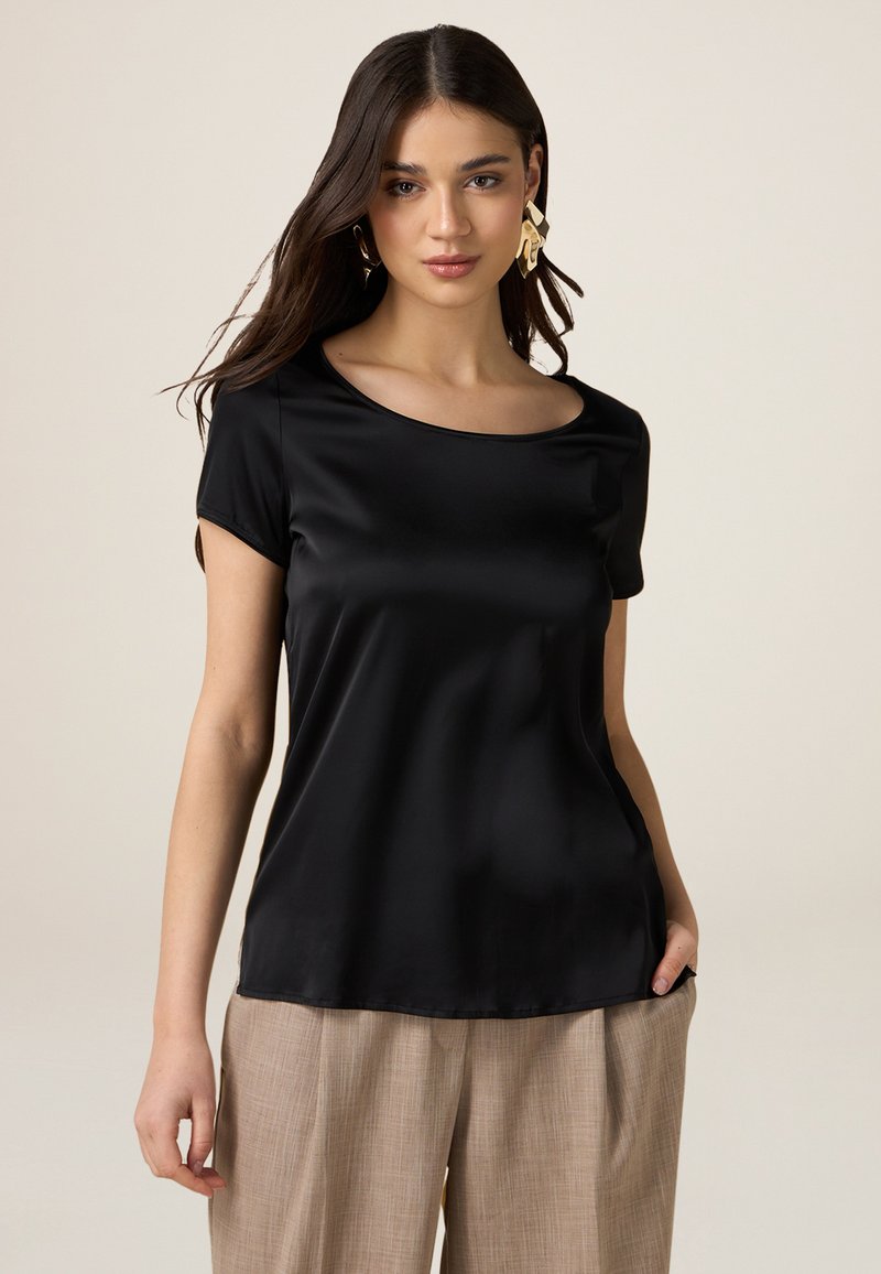 Nuova collezione di T-shirt C.P. Company uomo su
