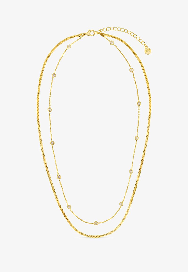 Collier en or double couche avec une chaîne fine ornée de petites pierres rondes transparentes et une chaîne plus épaisse unie, toutes deux avec un fermoir mousqueton.