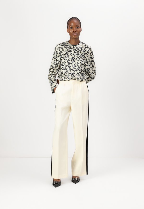 EVIE PLEATED NECKLINE  - Blouse - peony3