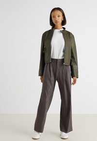 GAP TROUSER - Nadrágok - brown