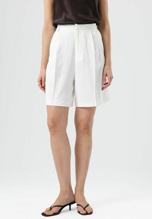 LOOK - Shorts - white