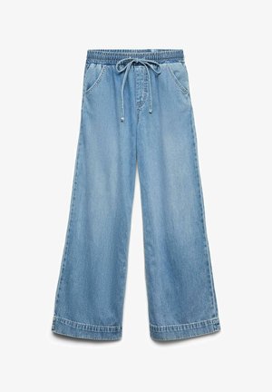 Pantalon en denim bleu clair à jambes larges avec taille élastique et cordon de serrage à l'avant, doté de poches latérales et d'ourlets cousus.