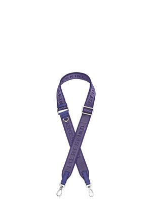 - Akcesoria podróżne