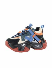 Masywne sneakersy z mieszanką czarnej skóry, granatowego i pomarańczowego zamszu, z teksturowaną gumową podeszwą i niebieskimi sznurowadłami zapewniającymi pewne dopasowanie.