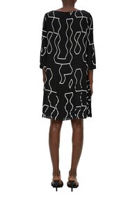 s.Oliver BLACK LABEL MIT PLISSEEFALTEN - Freizeitkleid - schwarz