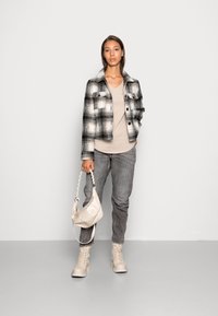 G-STAR ROLLED EDGE V NECK LONGSLEEVE - Camisola de manga comprida - brick