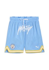 Lichtblauwe mesh sportschoenen met een witte trekkoord, voorzien van een groot wit logo, gele accenten en een Manchester City embleem.