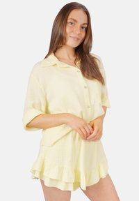 Seasons of April LORENA HOSENROCK MUSSELIN - Shorts - butterlemon