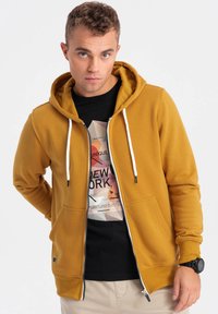 Ombre SSBZ-0118 - Mikina na zip - mustard