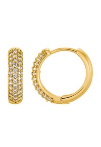 Orecchini a cerchio in oro con una fascia testurizzata e numerosi cristalli trasparenti incastonati, che mostrano un design elegante e lucido.