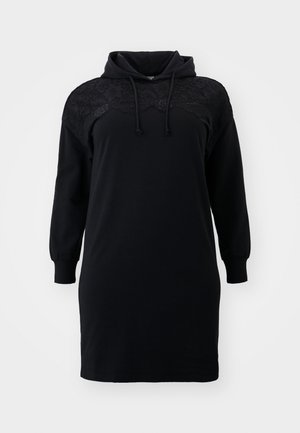 Mustaga kapuutsiga dress, millel on pikad varrukad, featuring õlgadel pitsiline disain ja reguleeritav nöörkaelus.