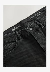 Selected, black