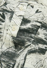Next SHORT SLEEVE - REGULAR FIT - Bluse - sketched black white print
