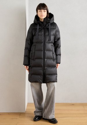 COAT WITH HOOD WELT POCKETS - Kaput ispunjen paperjem - black