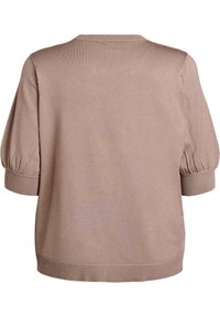 Světle hnědý pletený svetr s krátkými nadýchanými rukávy, žebrovanými manžetami a lemem. Hladký povrch, jednoduchý design a čisté linie.