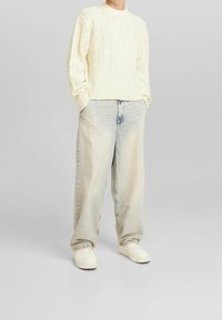 Bershka Stickad tröja - white