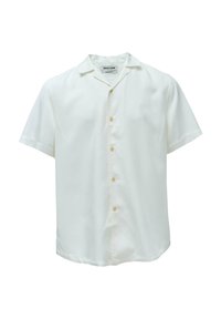 Camicia a maniche corte con bottoni in tessuto bianco, caratterizzata da un colletto con scollatura a V, bottoni beige e un branding discreto sul petto.