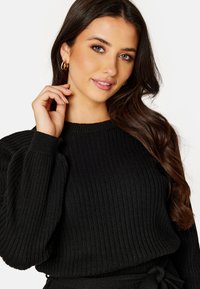 Bubbleroom ROUND NECK RIB KNITTED SHORT DREESS - Abito in maglia - black