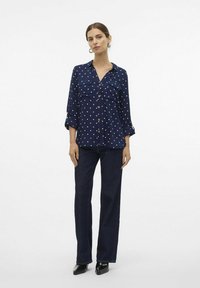 Vero Moda VMBUMPY L/S NEW NOOS - Blusa - navy blazer