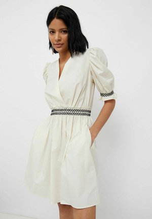 Day dress - off-white