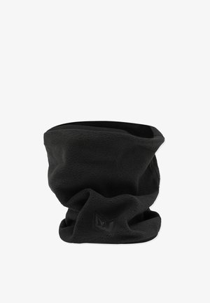 Cuello polar negro con una textura suave, forma tubular y un sutil acento de logo en un lado. Sin cierres ni costuras visibles.