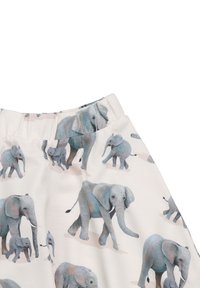 Weißer Stoffrock mit einem sich wiederholenden Muster von blau-grauen Elefanten, weicher Textur, gerafftem Taillenbund und verspielten Designelementen.