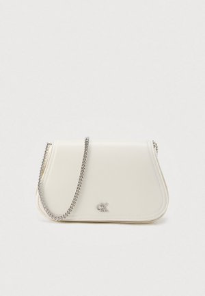 CURVED WALLET ON CHAIN - Portofel - white alyssum