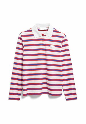 Polo à manches longues blanc avec des rayures horizontales rouges et bleues, doté d'un col blanc et d'un petit patch logo sur la poitrine.