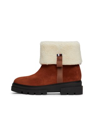 ROLL DOWN - Classic ankle boots - cognac brown