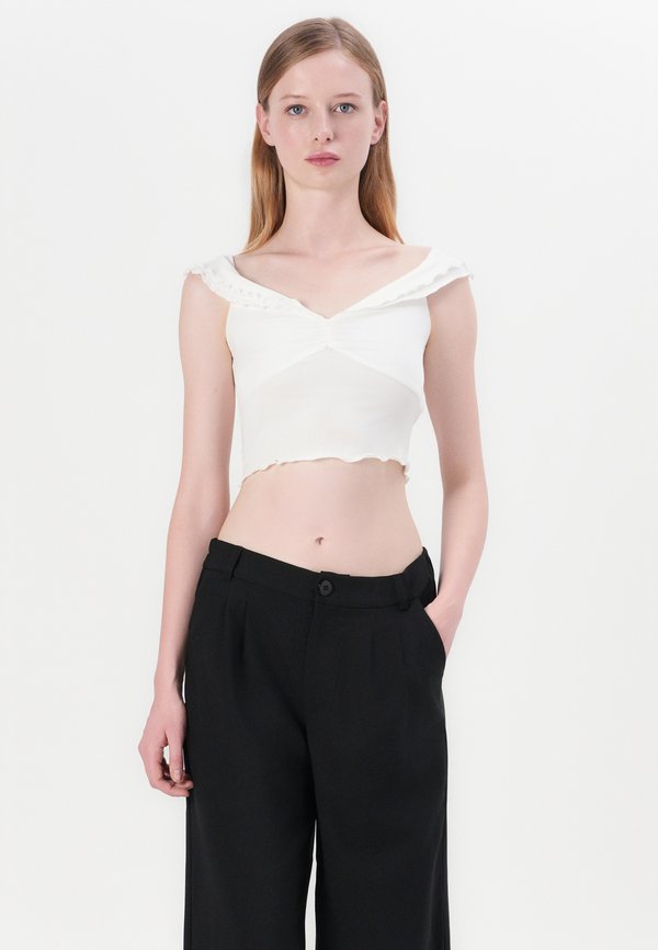 ONLLANDO WIDE PLEAT PANT TLR - Trousers2