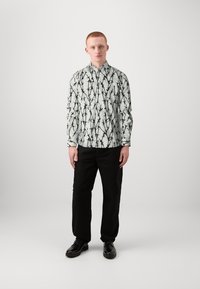 Twisted Tailor HORNER - Ing - white