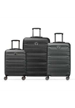 AIR ARMOUR 4 ROLLEN 3-TEILIG 3 PACK - Wheeled suitcase - schwarz