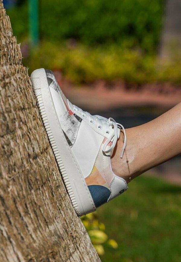 DICE SNEAKERS GEOMETRIC SHAPES - Sneaker low - weiß