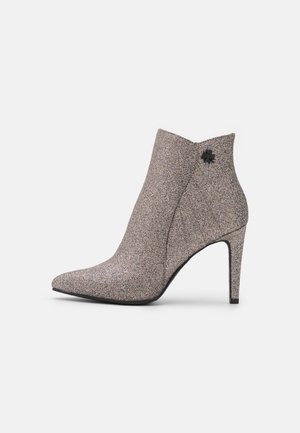 BY GUIDO MARIA KRETSCHMER - High Heel Stiefelette - taupe metallic